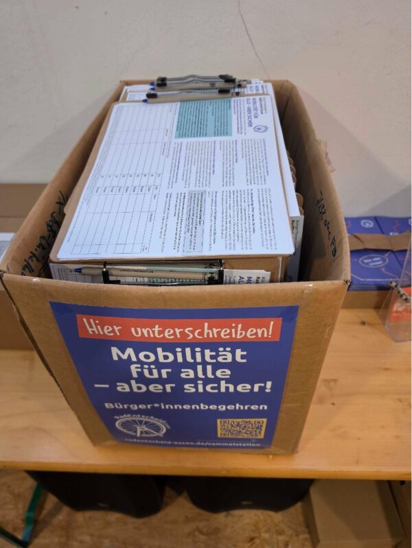 Unterschriftenkarton