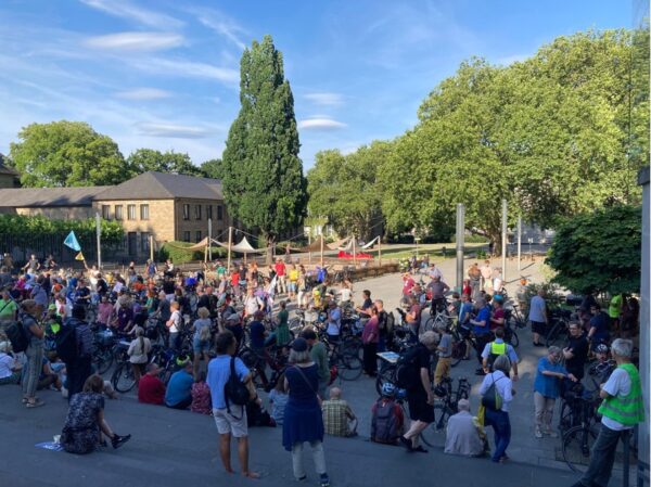 Demo_Burgplatz
